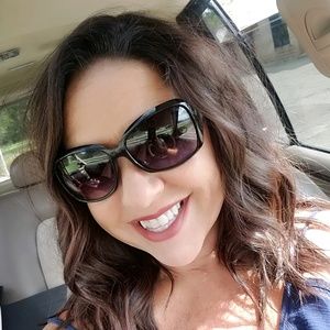 Meet your Posher, Camala